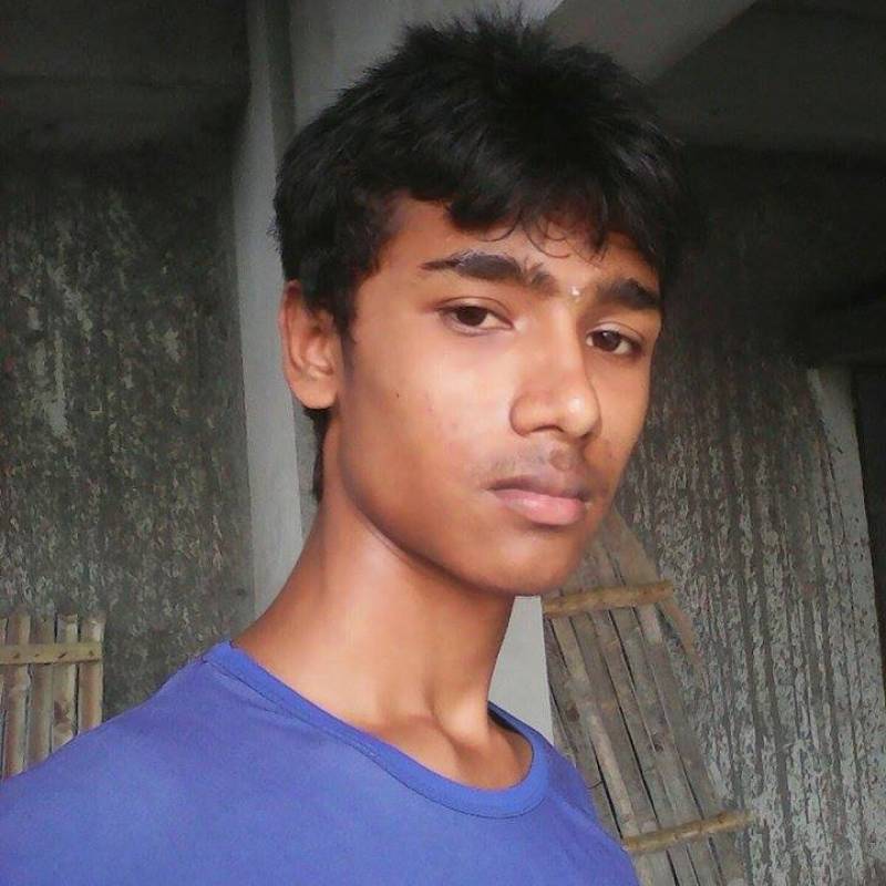 Naim, 26, Agege