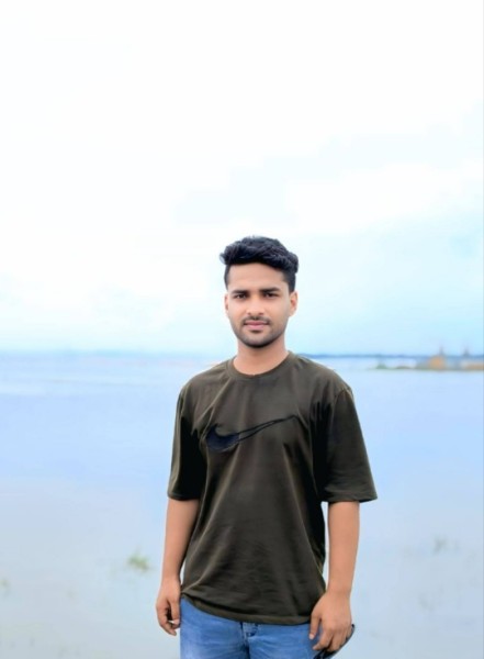 Afnan, 22, Osa