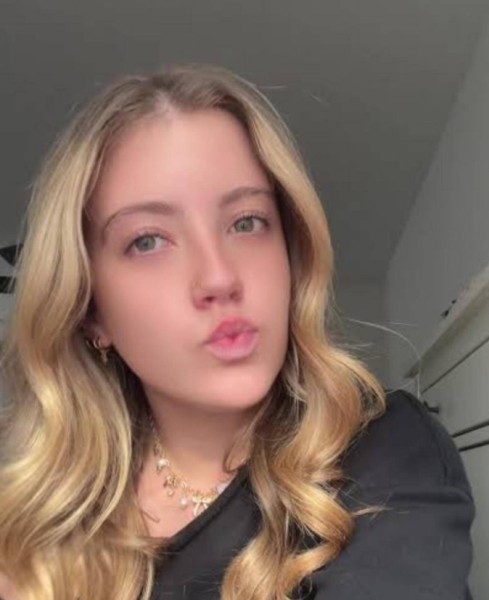 Cherry, 44, Idk