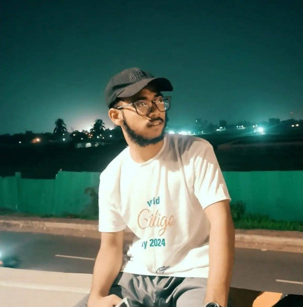 Mahmud, 20, Calpe