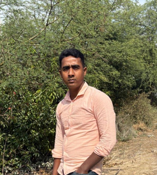 Anik, 27, Calne