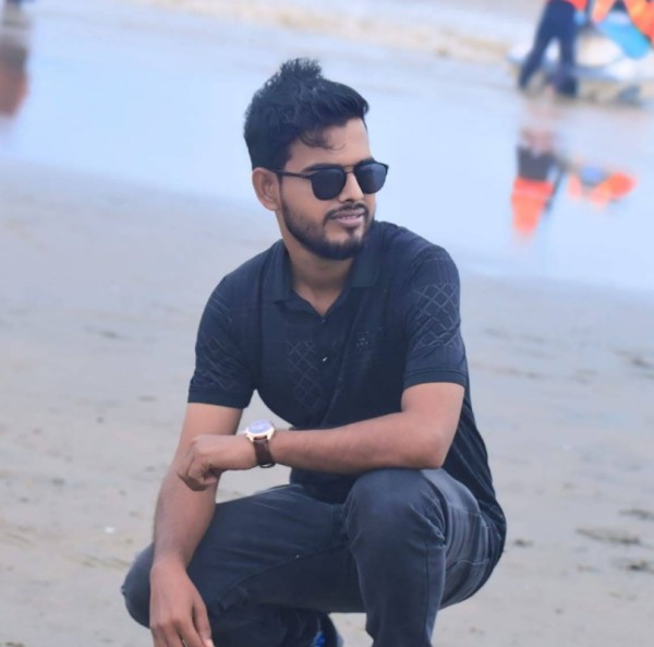 Mohammad Emran Hossain, 29, Tsimafana