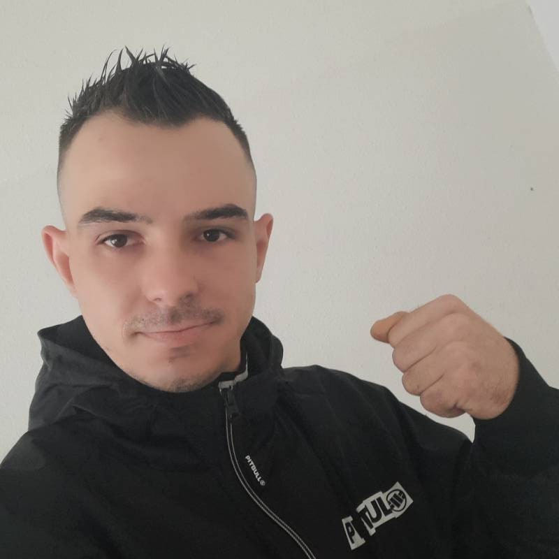 Kamil, 33, Netherlands