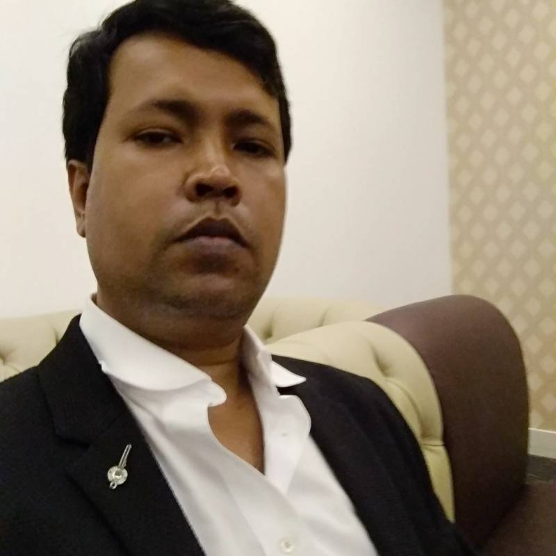 Nobel, 51, Librazhdqendr