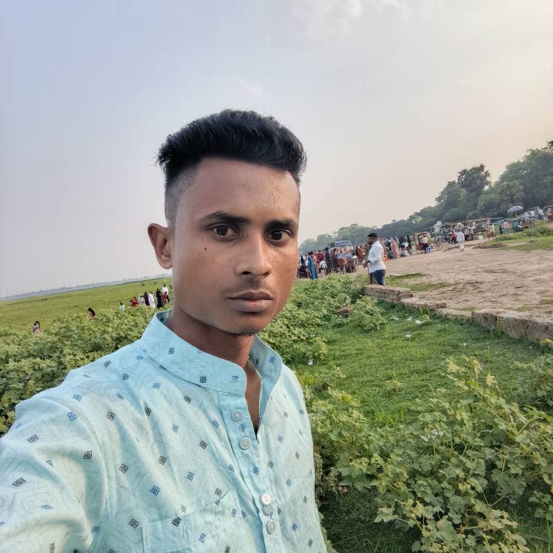 HAMZA VAI, 25, Apuiars