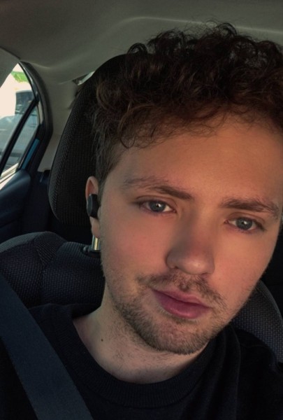 Brandon, 24, Konan