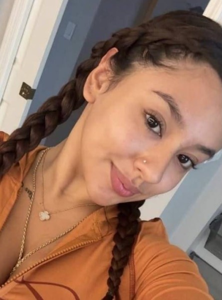 Mia, 34, Bgalkot