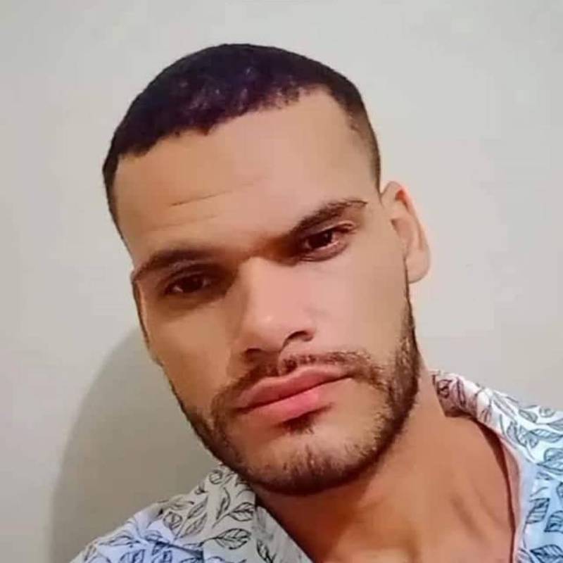 César, 26, Fandrandava