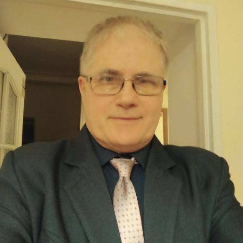 Wang, 50, Maroli