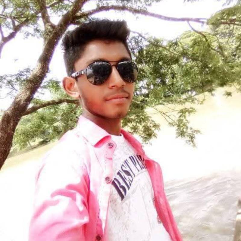 Nur, 27, Jessore Bangladesh