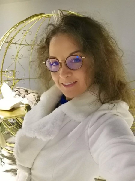 Rose, 41, United States