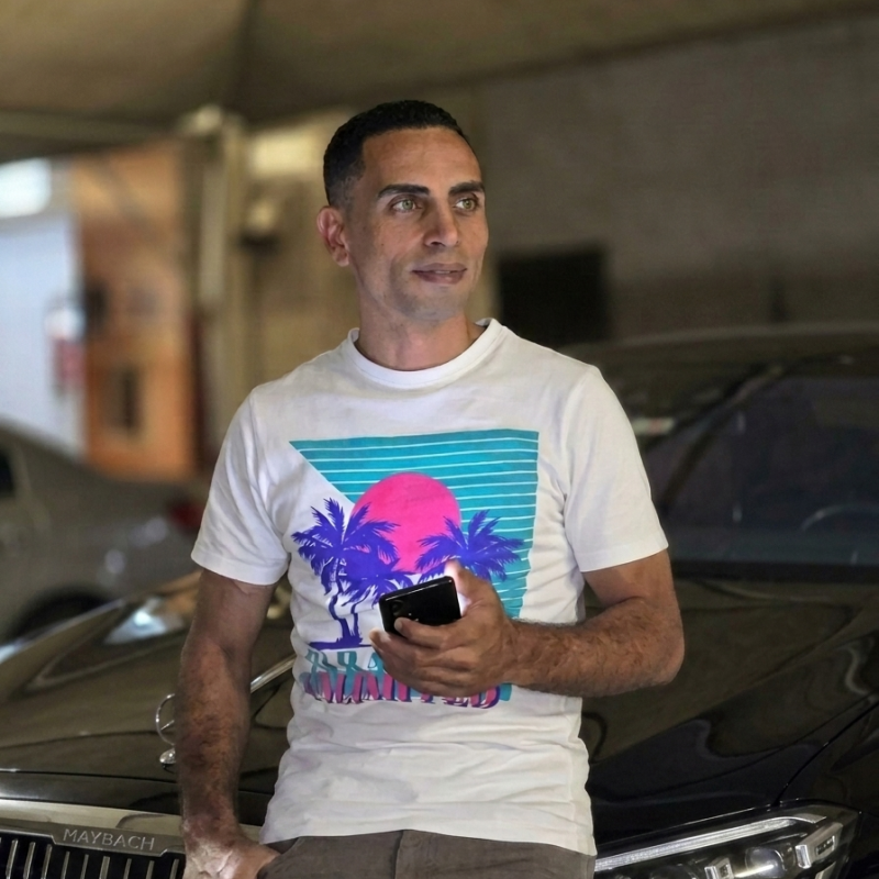 Robn, 36, Fukuyoshi