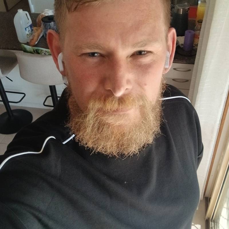 DAVID, 32, Witney