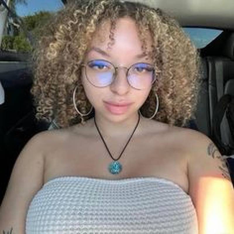 Aimee Quinn, 36, United States