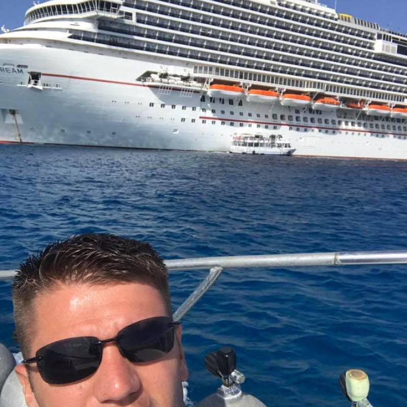 George, 19, Kehen