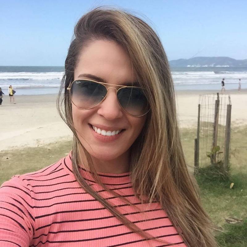 Petra, 37, Bima