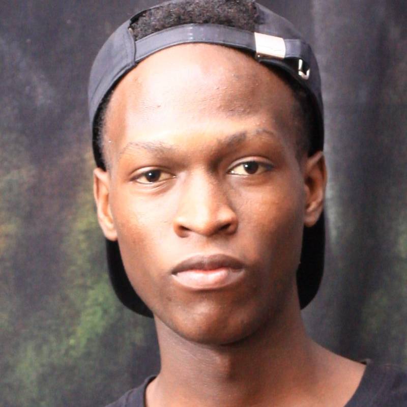 Lawrence, 21, Tessalit
