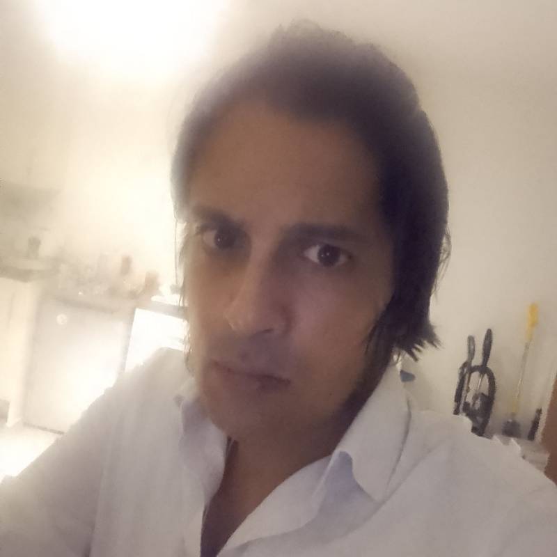 Aziz, 42, Paluan