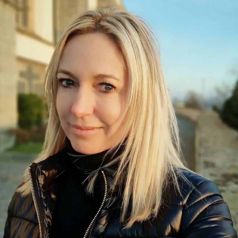 Laura, 35, Ambla