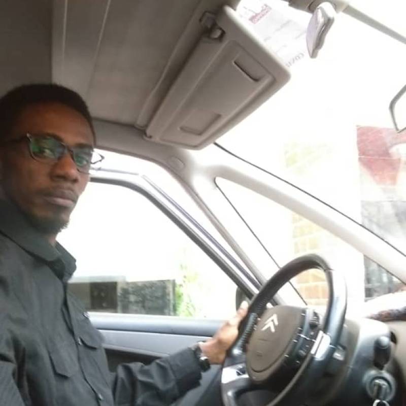 Bonny, 43, Dickson