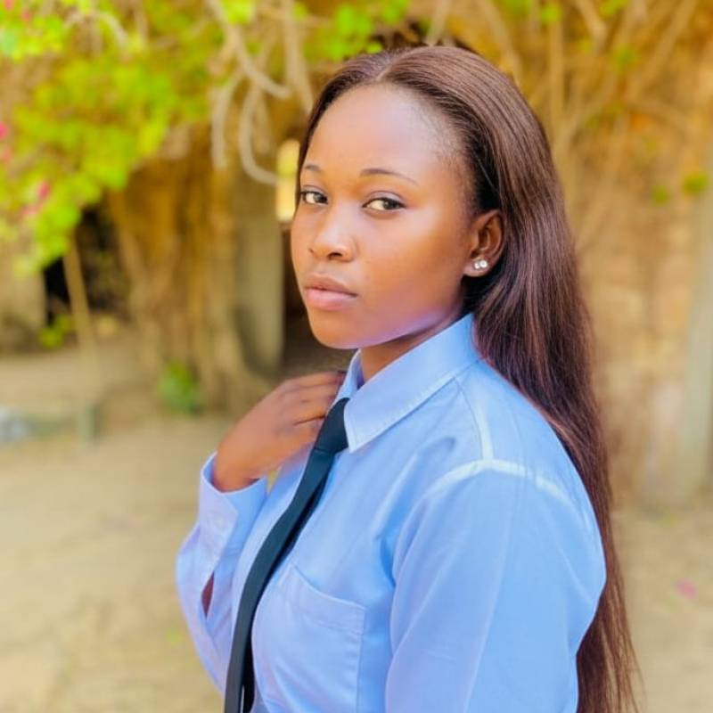 Bernadette, 20, St Clements
