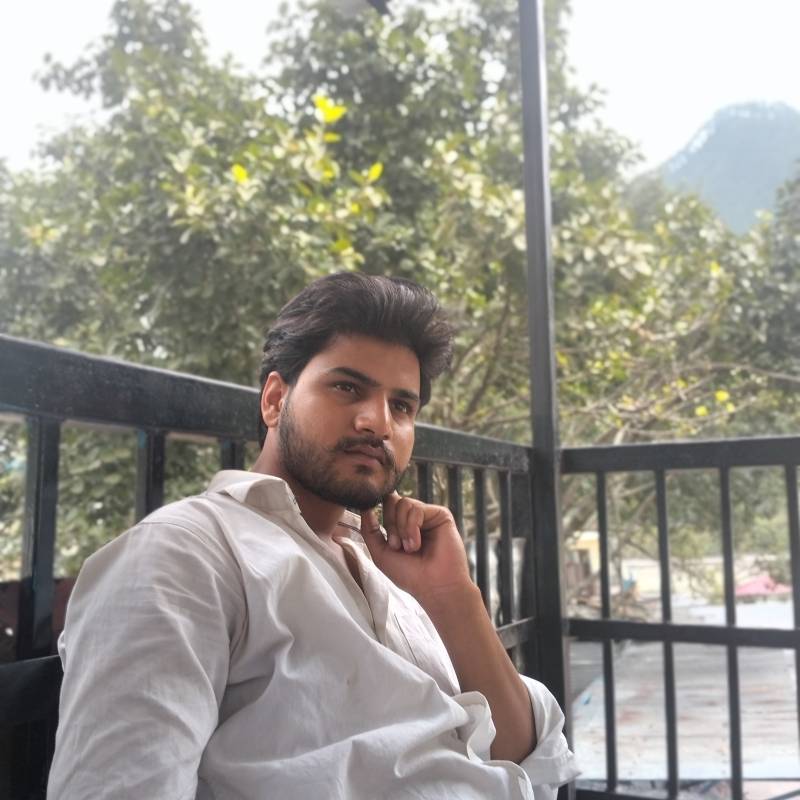 Abhinav, 21, Iesi