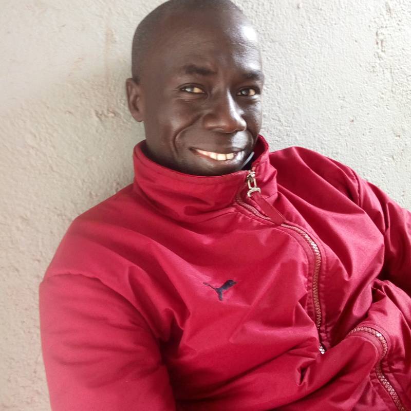 Godfrey, 40, Isapur