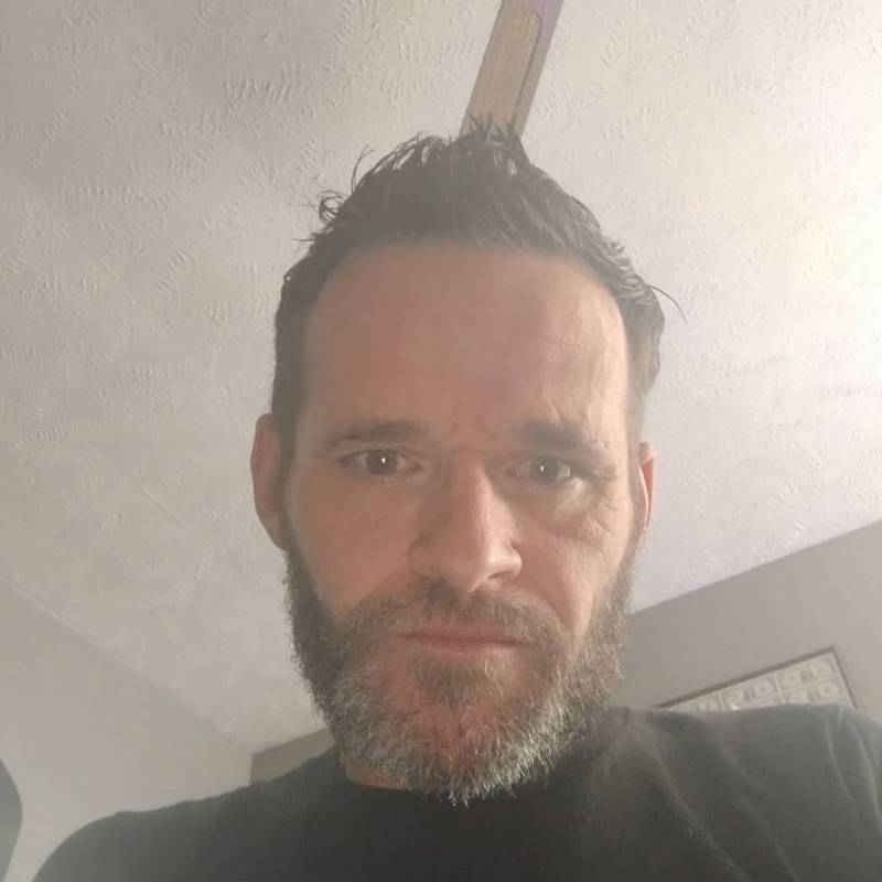 Dallas, 18, Darin