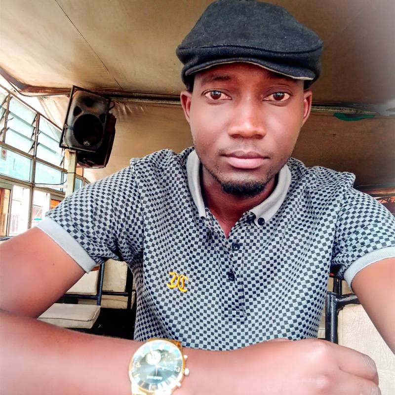Dennis, 24, Silopi