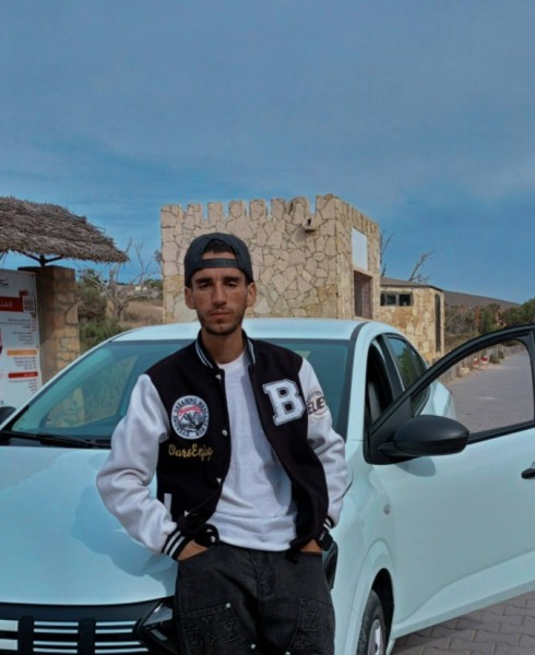 Elmahdi, 24, Tomar