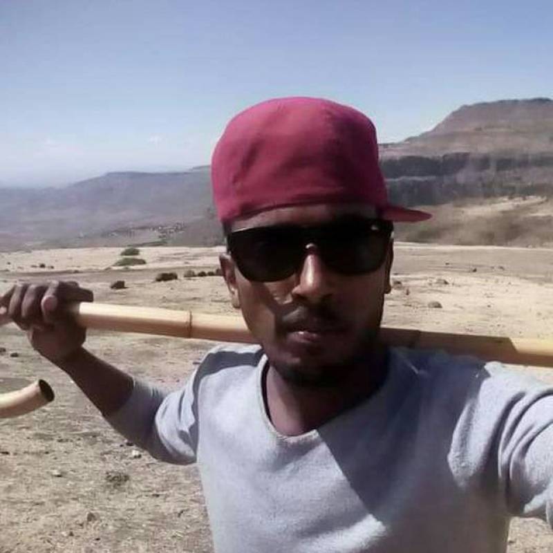Yonas, 36, Pokhraira