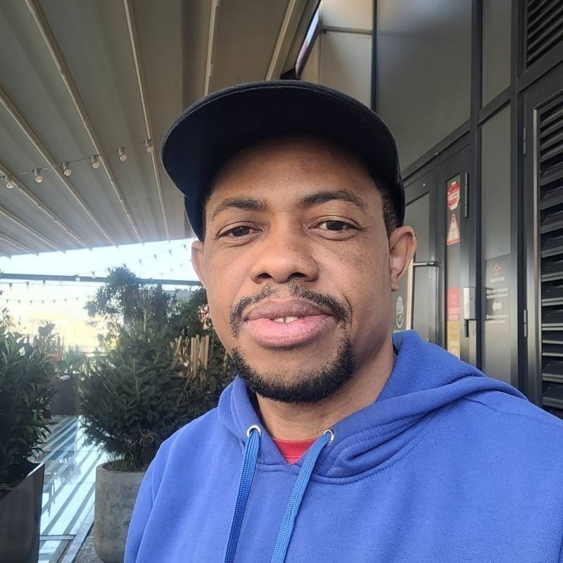 Lucky, 40, Vichy