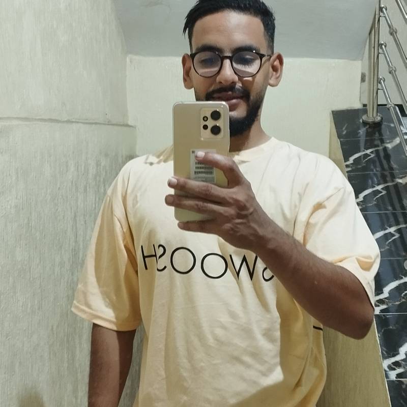 Mehdi lakraimi, 29, Loutt