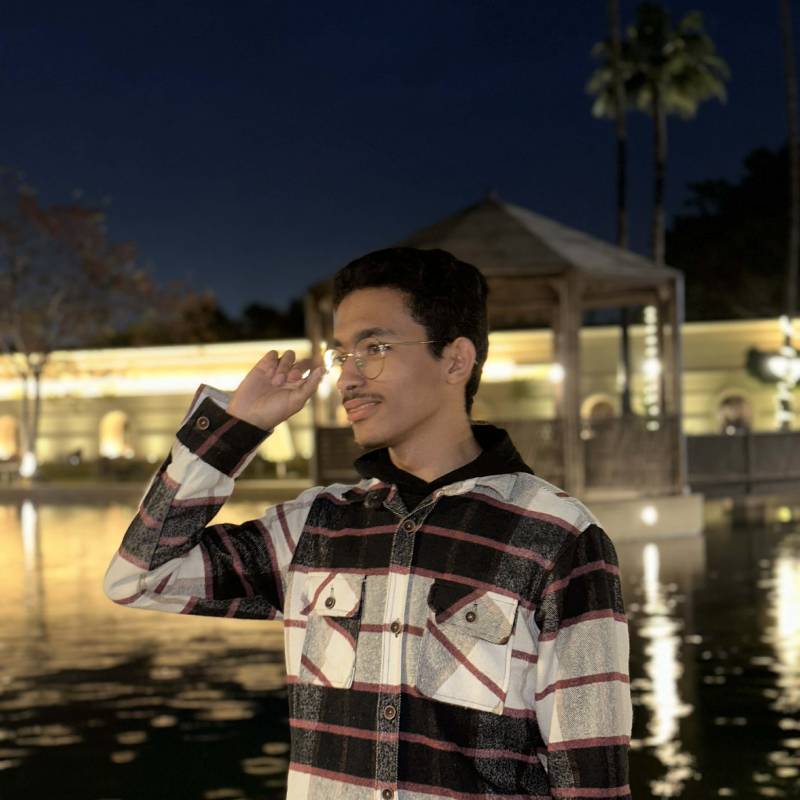 Mostafa, 18, Saintclaude