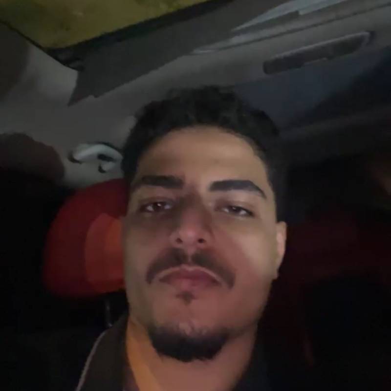 Alex, 27, Mari