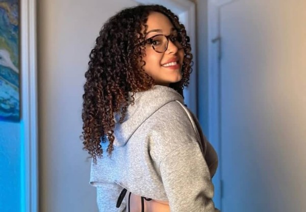 Destiny, 22, El Charco