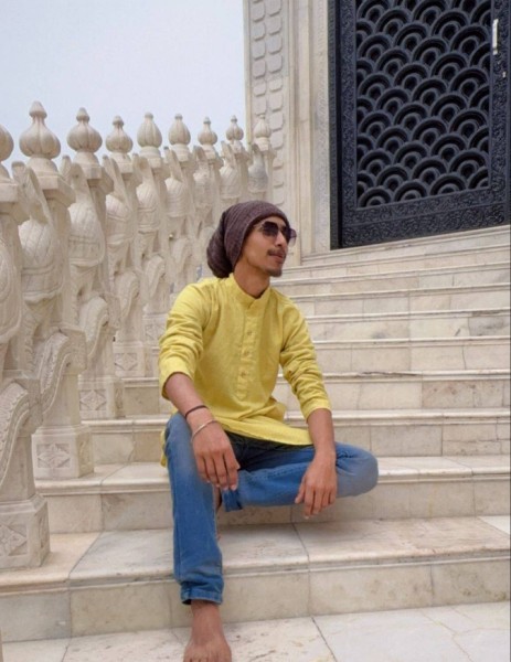 Deepak, 24, Baltasar Brum
