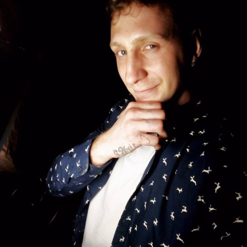Badass, 32, Dkanm