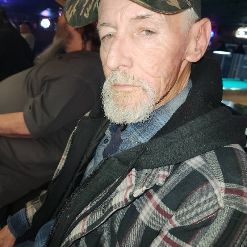 Manny, 70, Astara