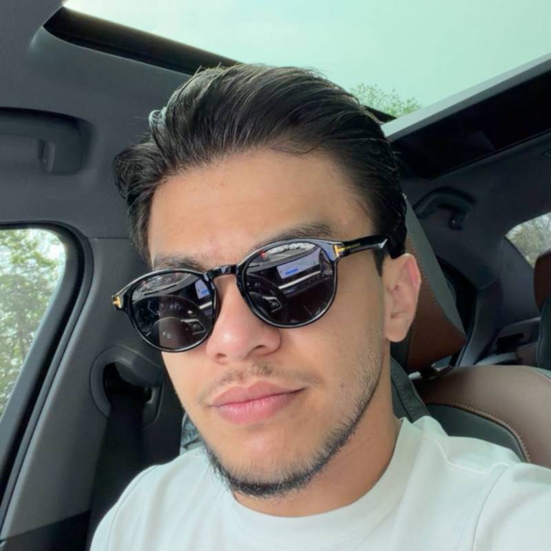 Hojiakbar, 26, Chuhal