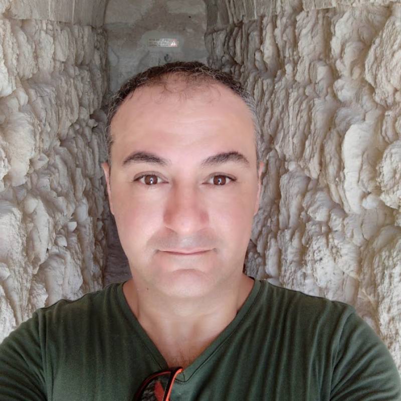 moro, 40, Vilhena