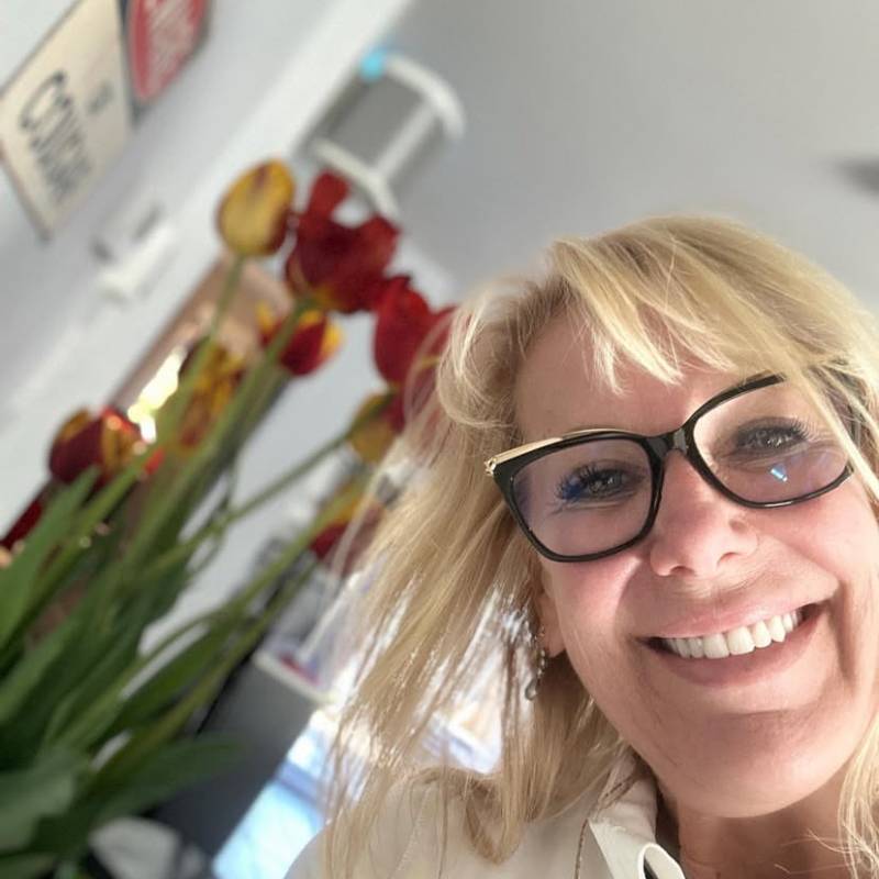 Angelika, 19, Chala