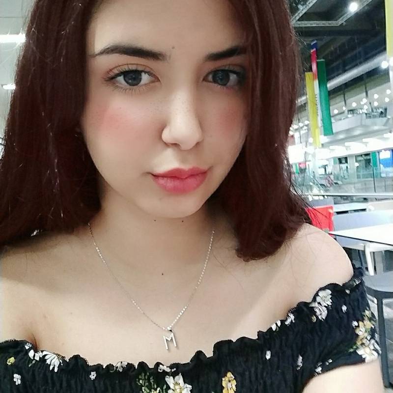rebekah, 28, New Hyde Park