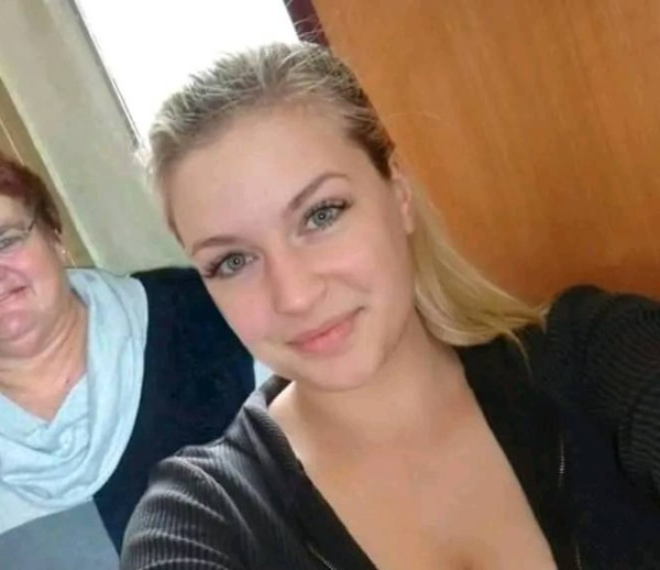 Anita, 45, Wadhraf