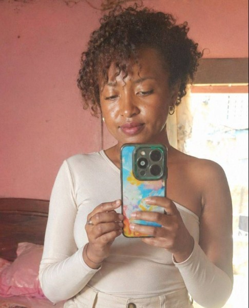 Sissie, 31, Mengibar