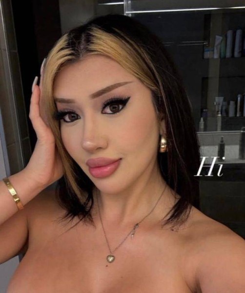 Clara, 29, Parma Heights