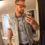 Mr B, 44, Canada