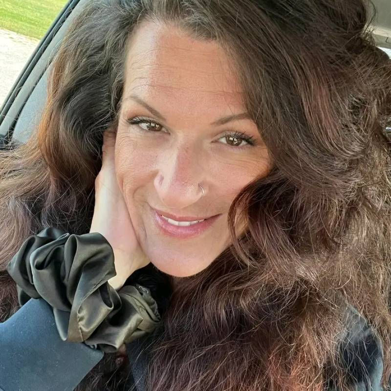 Angie D Blake, 41, River Ridge