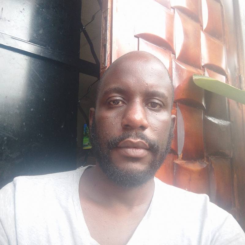 Gunz, 41, Beantake