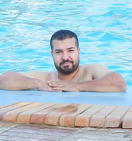 Eyad, 36, Tonosh